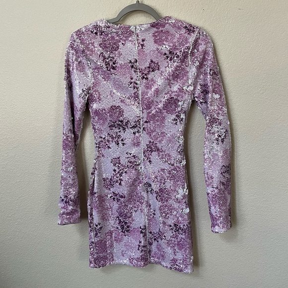NWT h:ours x REVOLVE | Julinha Floral Sequin Spring Dress in Lavender | Size XS - Picture 6 of 8
